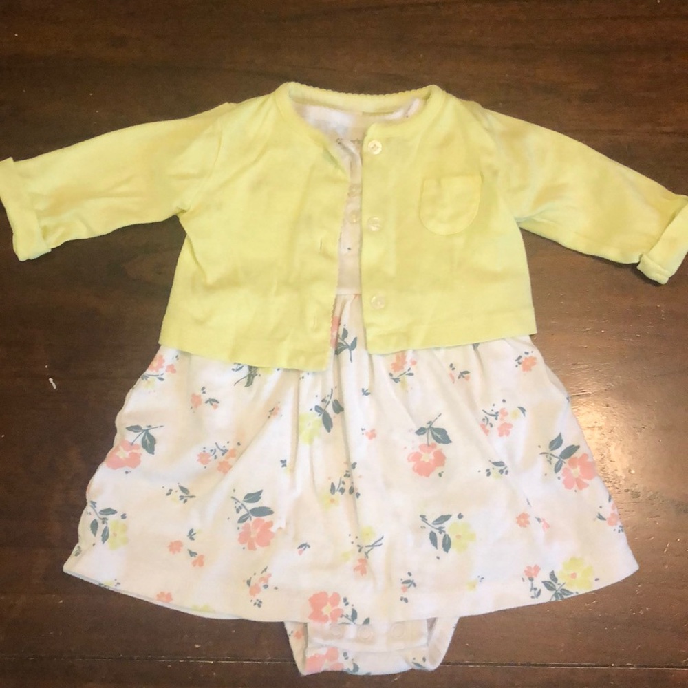 Carter’s 2 Piece Dress and Cardigan 9 months